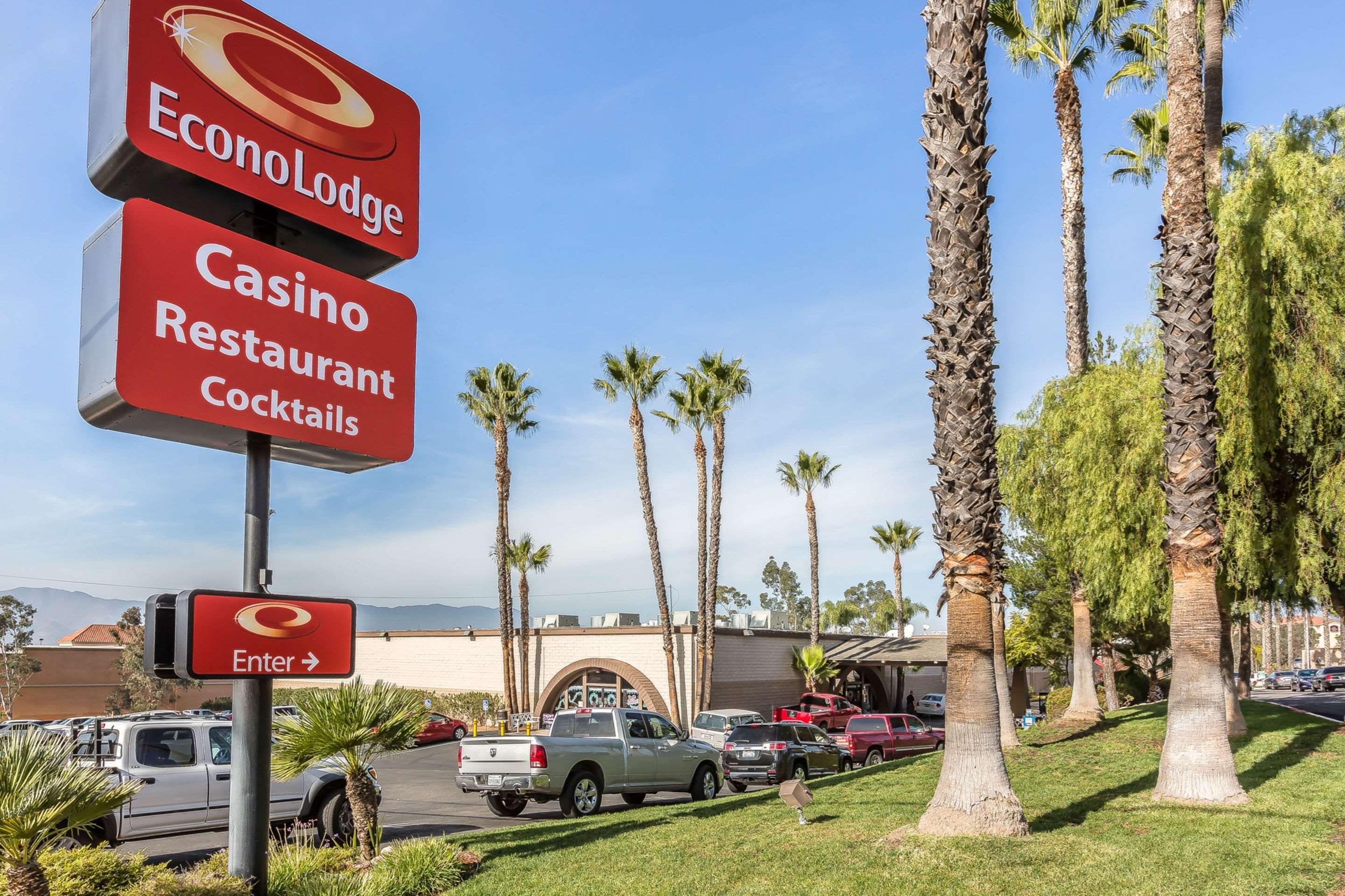 Econo Lodge Lake Elsinore Casino Exteriör bild
