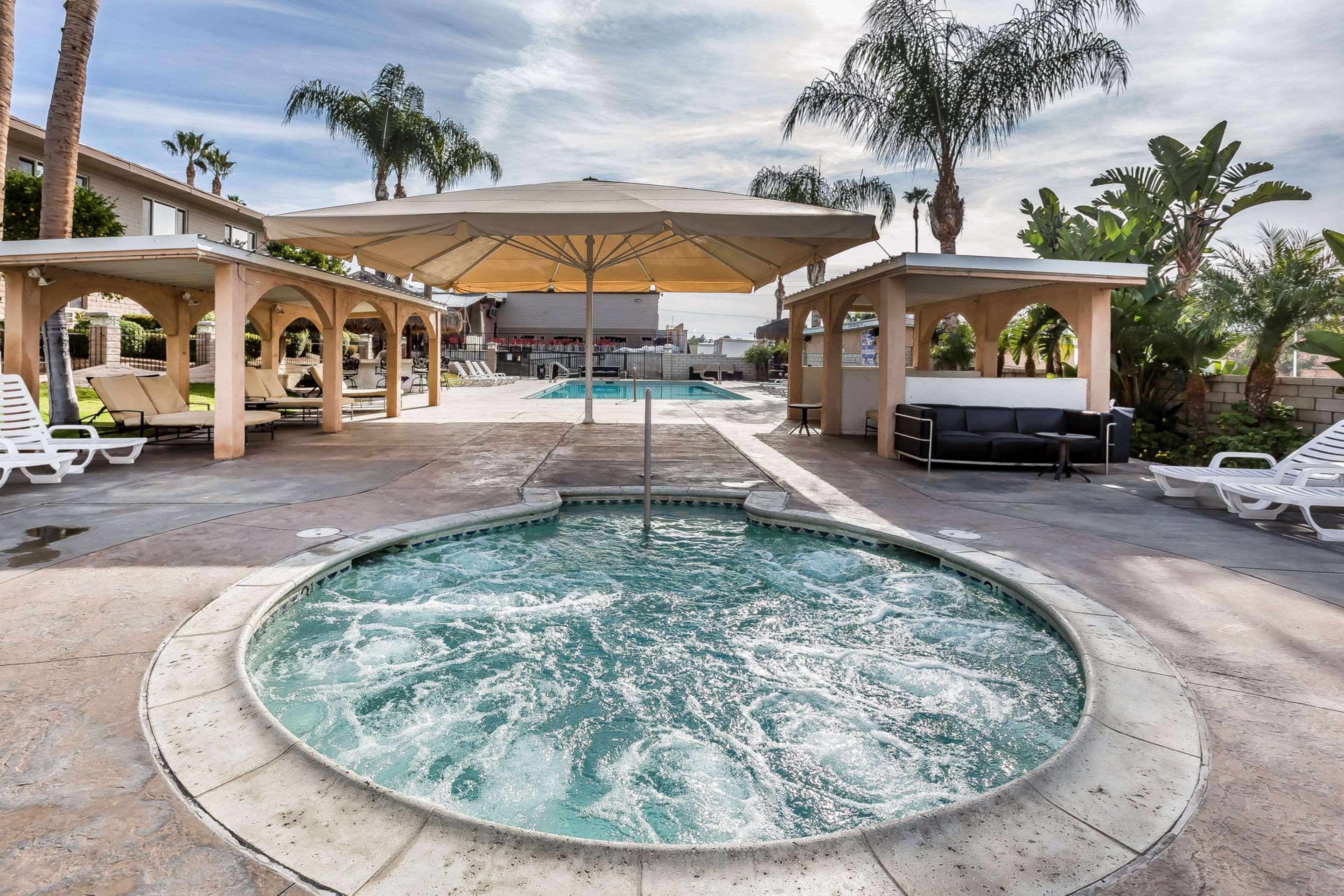 Econo Lodge Lake Elsinore Casino Exteriör bild